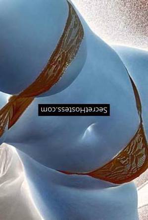 28 year old Mixed Race Escort in Ghubra Drippingdews, Independent