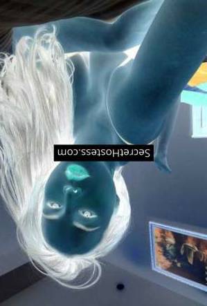 Lissa, Independent in Muscat