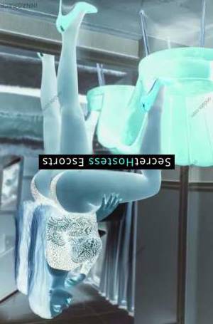 21 year old Ukrainian Escort in Durres Unforgettable Nights with a Delightful Companion Lora