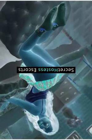 24 year old Ukrainian Escort in Durres Introducing LUNA Your Ultimate Dubai Playmate