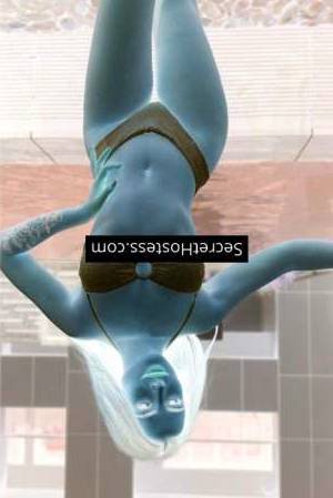 19 year old Caucasian Escort in Dubai Merry