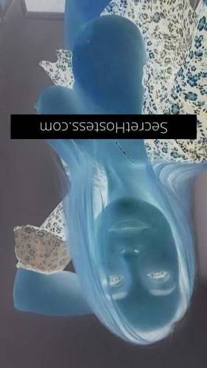 40 year old Escort in Gold Coast Date Night Delight Flirty, Submissive Milf for Erotic 