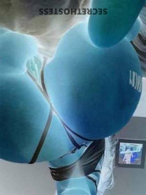 24 year old Escort in Nashville TN In Town 4 The Night Amanda's Curvy Ass, Clean Pussy, 