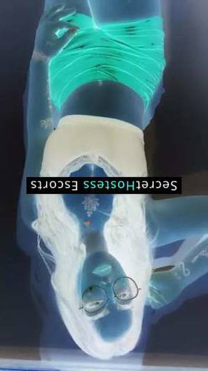 22 year old Lebanese Escort in Beirut Tempted to Indulge? Come Unleash Your Wild Side with Me