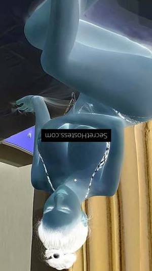 Busty Asian girl for you in Melbourne