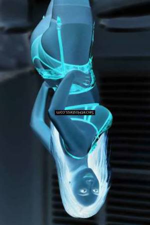 25 year old Chinese Escort in London Jennifer