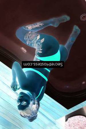 18 year old Latin Escort in London Agatha, Independent