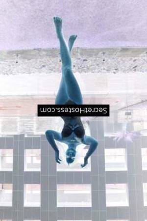 20 year old Escort in Dubai Agency Diana