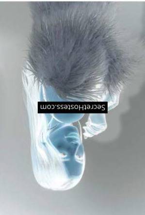 19 year old Caucasian Escort in Dubai Nikki