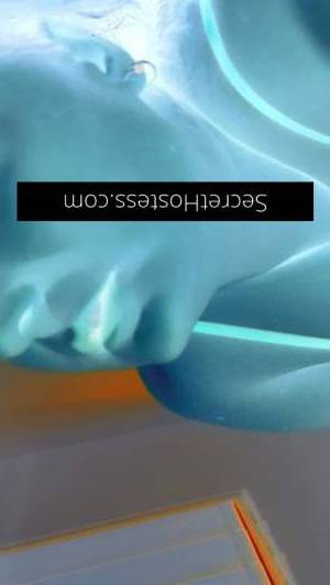 19 year old Escort in Woolloongabba Brisbane Captivating Canadian Cutie