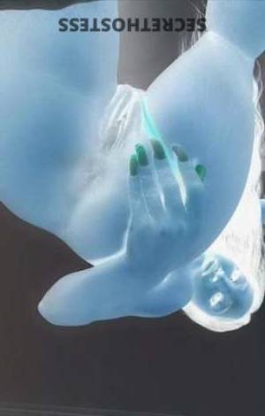 26 year old Escort in Rochester NY Petite pretty escort incall outcall car fun 24/7