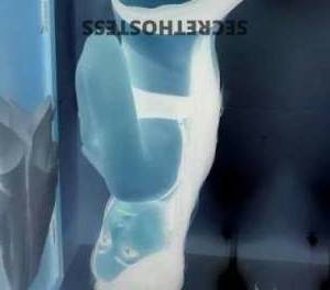 40 year old Australian Escort in Brisbane Milf Aussie private, catch up now