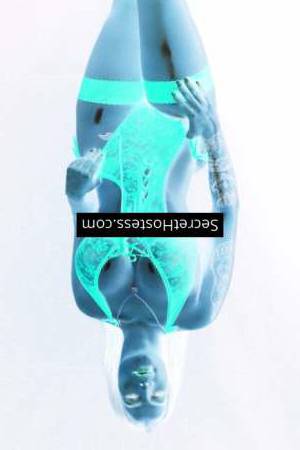 26 year old Latin Escort in London Ambar, Agency