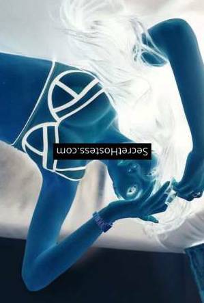 25 year old Hispanic Escort in London Independent Carla