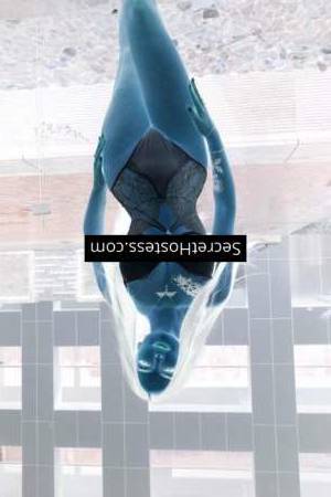 20 year old Caucasian Escort in Dubai Diana