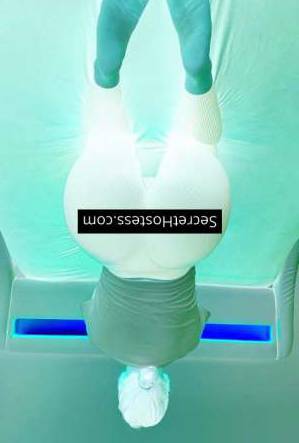 18 year old Caucasian Escort in Prague Emilia Independent