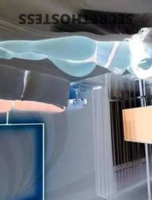 25 year old Thai Escort in Melbourne Emma Hot CBD Arrival