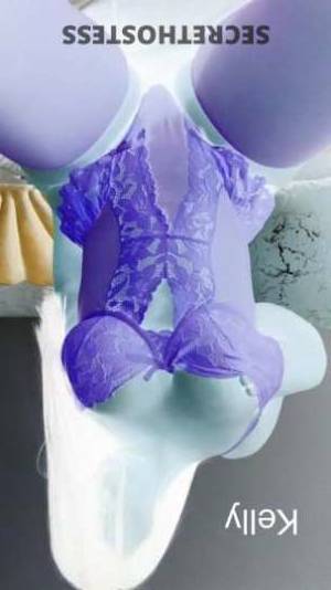 28 year old Latino Escort in Atlanta GA Hot Mom