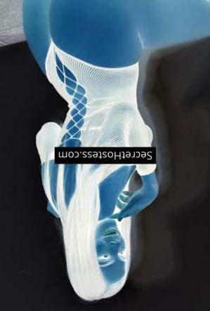 21 year old Hispanic Escort in Berlin Leona, Agency