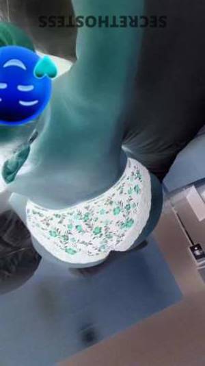 23 year old Cuban Escort in Cincinnati OH CubanCutie