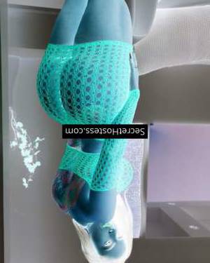 26 year old Latin Escort in Sisak Camila, Independent