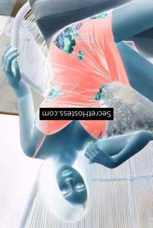 28 year old Asian Escort in Hong Kong Carmen Hot Bombshell