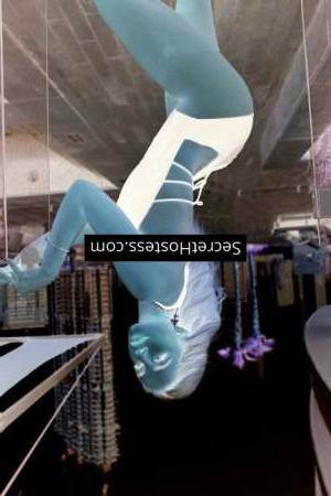 19 year old Caucasian Escort in Dubai Dana, Agency