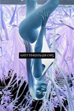 18 year old Caucasian Escort in Dubai Kiti agency
