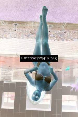 18 year old Caucasian Escort in Dubai Merry