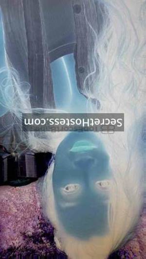 36 year old American Escort in Fayetteville AR Sprinkler, Independent