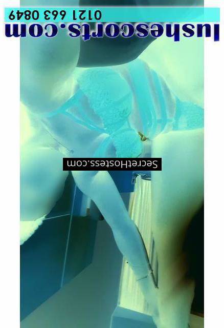 42Yrs Old Escort Size 12 165CM Tall Birmingham Image - 1