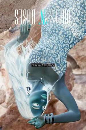 24 year old Indonesian Escort in London Unveiling Ayanna Enchanting Woman, Captivating Companion