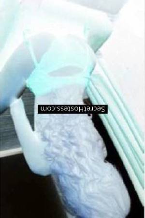 28 year old Caucasian (white) Escort in Birmingham Kirsten