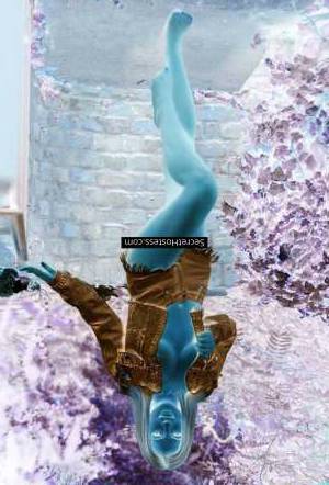 32 year old European Escort in London 32Yrs Old European Escort Blonde Brown Eyes B Cup 40KG 165CM