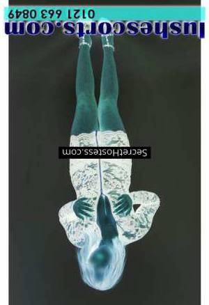 36 year old Caucasian (white) Escort in Birmingham Pandora