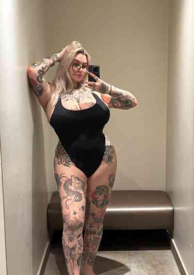My wet pussy 💦 * is ready to take in some good hard cock  in Florida