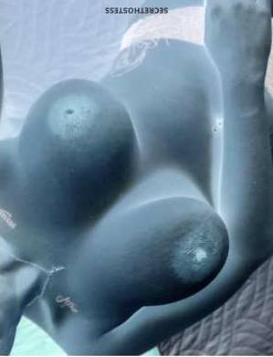 Christina 33Yrs Old Escort Brooklyn NY Image - 3