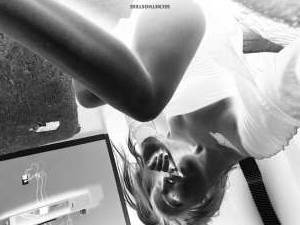 24 year old Escort in Boston MA Petite Leah the Royal Treat