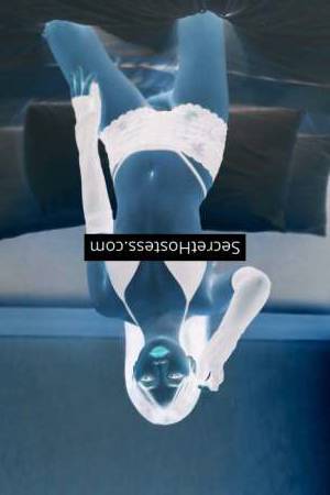 23 year old Asian Escort in Manila Riri, Agency