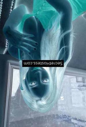 24 year old Asian Escort in Cairo Katarina, Agency