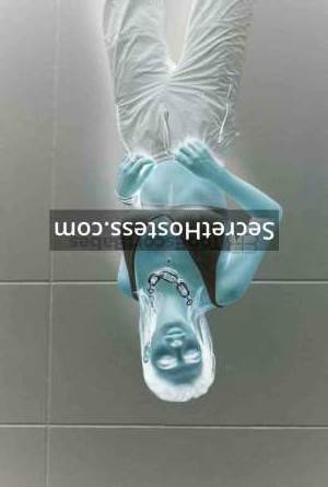 22 year old Ukrainian Escort in Dubai Klara, Agency