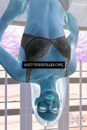 19 year old Caucasian Escort in Dubai Sabrina escort
