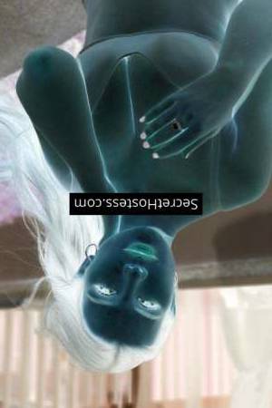 19 year old Caucasian Escort in Dubai Liana, Agency