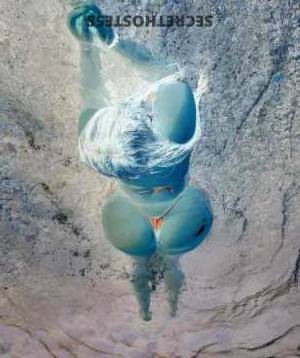 26 year old Latino Escort in Charlotte NC Petite Big Booty Latina