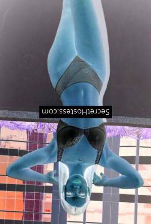 20 year old Caucasian Escort in Dubai Escort Sabrina Agency Escort