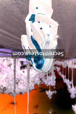26 year old French Escort in Dubai Sarah VIP Agency