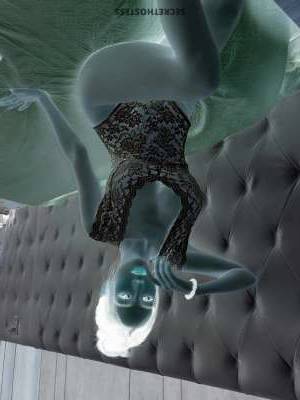 23 year old Asian Escort in Jeddah Cherry - Cim - Rim - Deep, escort