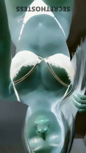 24 year old Cuban Escort in Denver CO Karla Sassy, Sensual, and Ready for Adventure