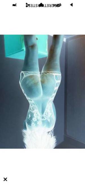 19 year old Escort in Marrakech Gloria