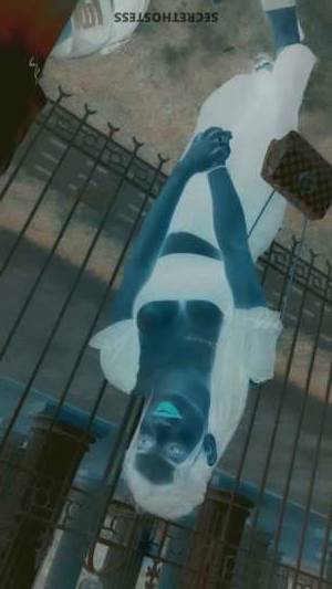 21 year old Indian Escort in Kolkata Misty Roy TS Escort